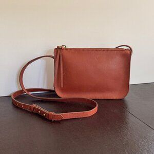 Madewell leather crossbody or shoulder small handbag in burnished carmel